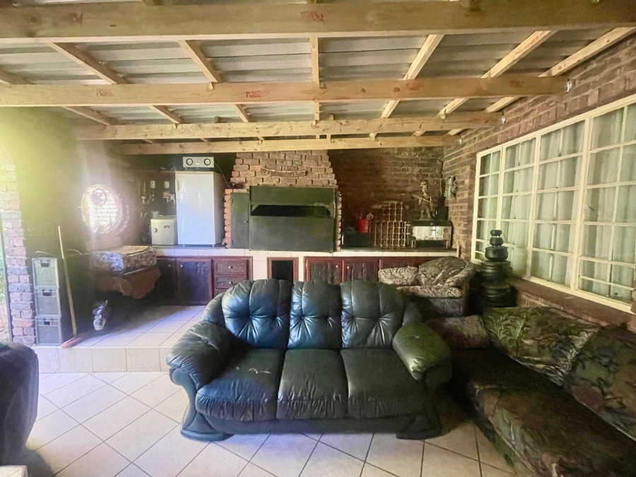 3 Bedroom Property for Sale in Safari Gardens North West